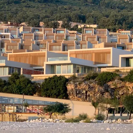 Palase Coast 2 Bedroom House *